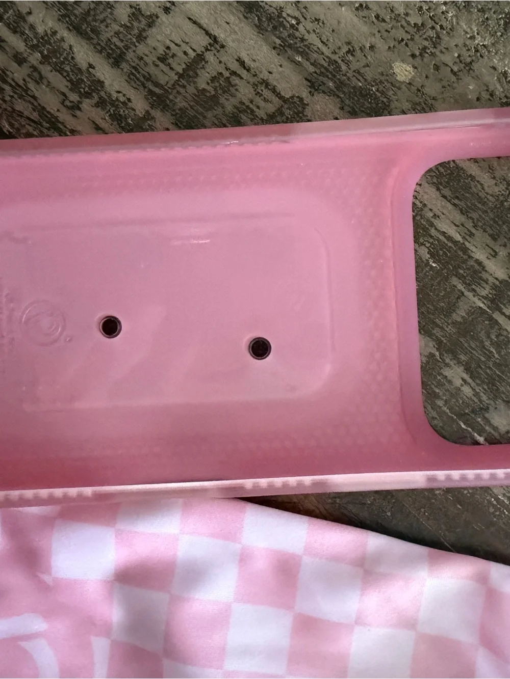 Loopy Case Pink Checkerboard Phone Case with Matching Pink Pouch iPhone 17 pro
